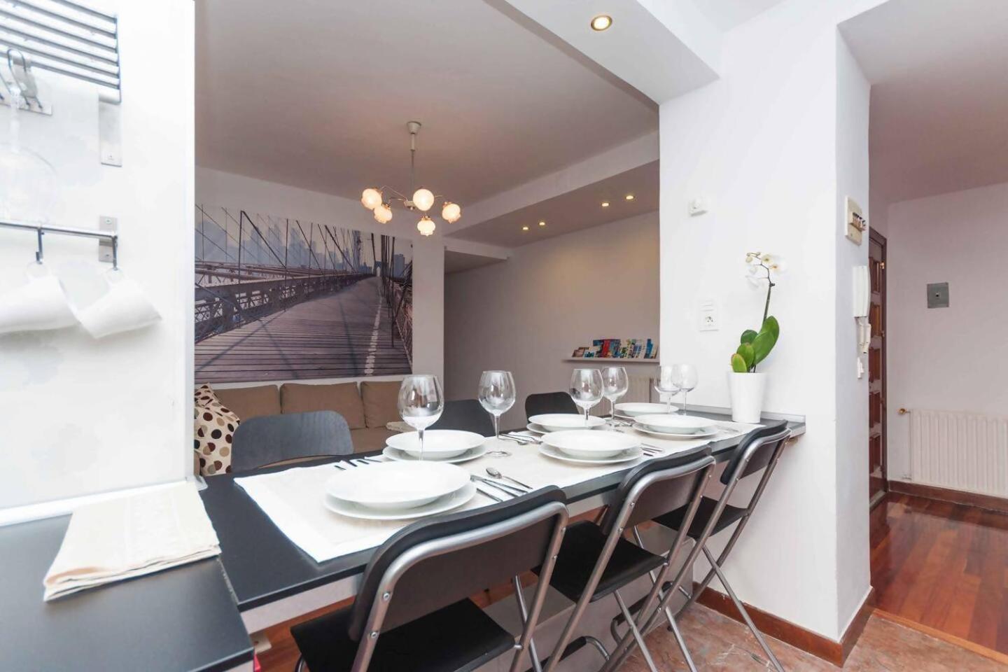 Apartamento Con Parking Privado Cerca De Zurriola San Sebastián Dış mekan fotoğraf